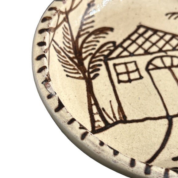 Ceramic Pottery Dish - Picture 5 of 5